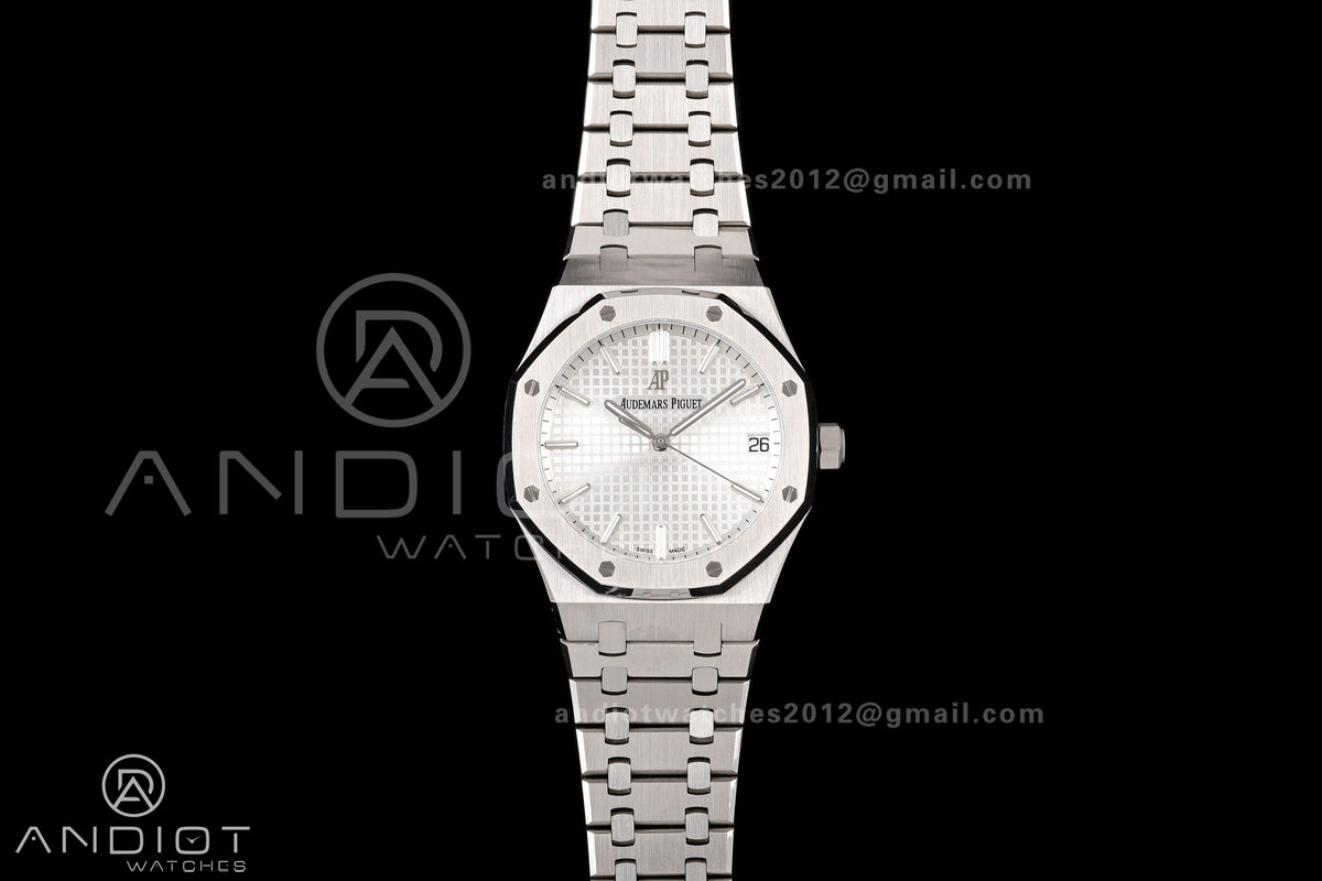 Royal Oak 15500 SS OCTA 1:1 Best Edition White Dial on SS Bracelet JH4302 Super Clone (Free Sprung)